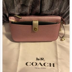 Metallic Pink Noa Pop Up Messenger Crossbody
